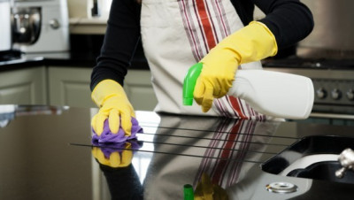 Service de nettoyage & entretien pour particulier & entreprise - femme de ménage