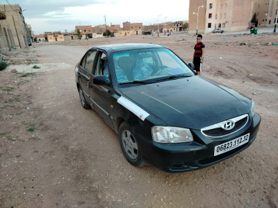 voitures-hyundai-accent-2012-ain-sefra-naama-algerie