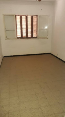 شقة-كراء-4-غرف-الجزائر-دار-البيضاء