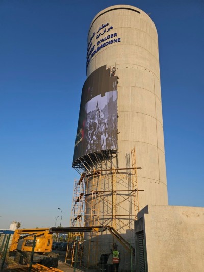 ECRAN LED EXTERIEUR P3.91 7680HZ incurvé