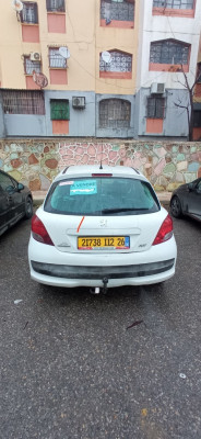 citadine-peugeot-207-2012-medea-algerie