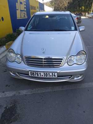 berline-mercedes-classe-c-2001-220-exclusive-mahdia-tiaret-algerie