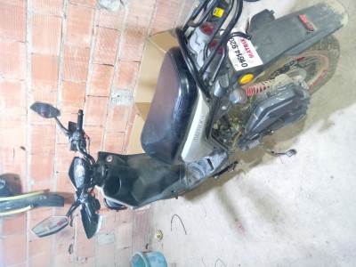 motos-scooters-as-motors-matrix-4-ouaguenoun-tizi-ouzou-algerie