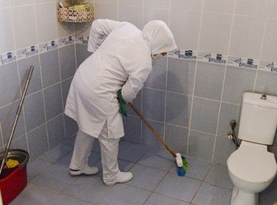 Femme de ménage, entreprise de nettoyage à domicile