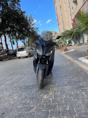 motos-scooters-yamaha-xmax-2019-baba-hassen-alger-algerie