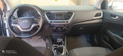 berline-hyundai-accent-rb-4-portes-2018-prestige-bourached-ain-defla-algerie