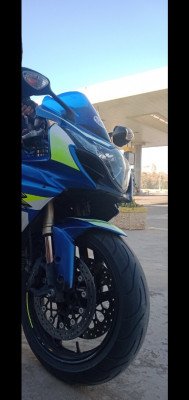 motos-et-scooters-gsxr-1000-k10-suzuki-2010-bordj-bou-arreridj-algerie