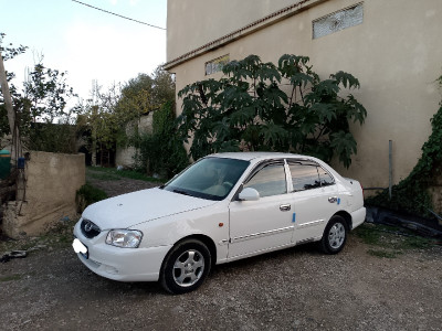 voitures-hyundai-accent-2012-gls-constantine-algerie