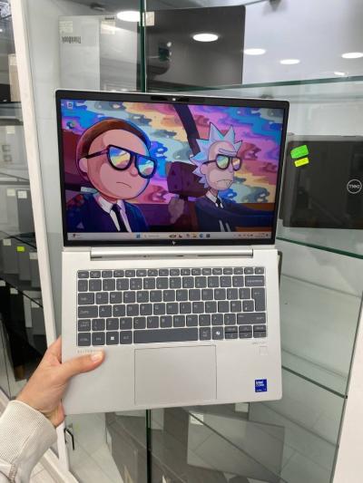 HP ELITEBOOK 640 G11 ULTRA 7 155H 14'' 32RAM 1TB SSD  INTEL R GRAPHICS BATTERIE CYCLE 8