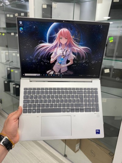 HP ELITEBOOK 660 G11 ULTRA 7 155H 16'' 32RAM 1TB SSD INTEL RTX 2050 04GB DÉDIÉE BATTERIE 97%