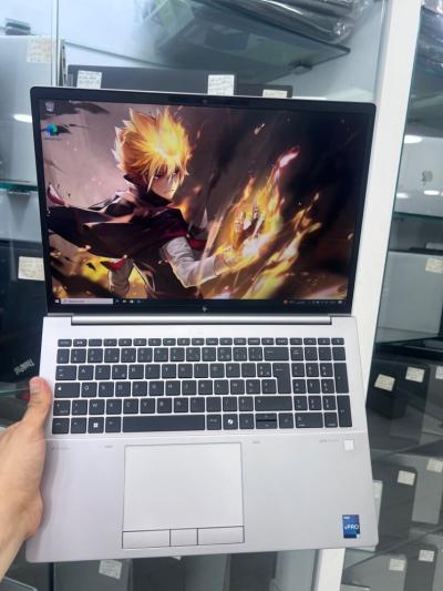 HP ZBOOK FURY 16 G11 i7-13850HX 16'' 64RAM 2TB SSD NVIDIA RTX 1000 Ada 06GB DÉDIÉE 