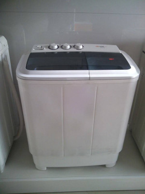 Machine à laver IRIS semi-automatique  2 Bacs 12KG et 7KG 