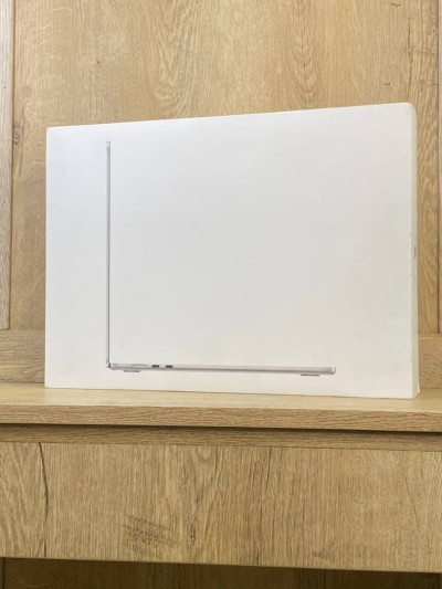 MACBOOK AIR M3 15 INCH JAMAIS ACTIF 256 GB SSD 8 GB