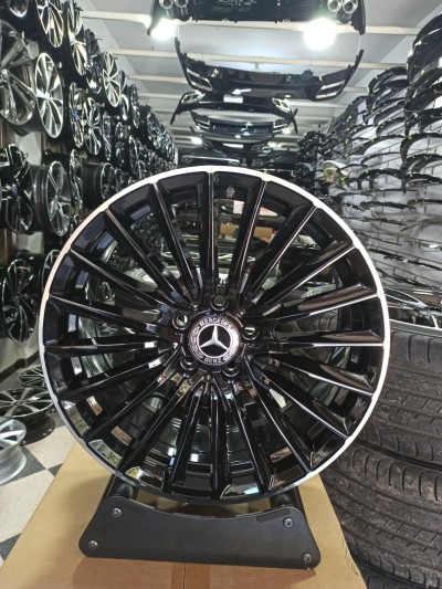 Jantes en alliage Mercedes classe a A45 par 18 et par 19