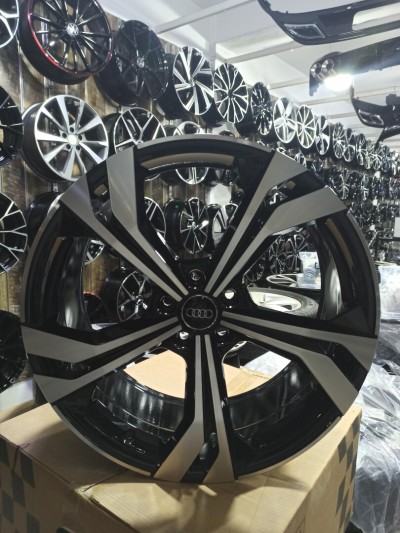 J'ente en alliage Audi Q3 par 20