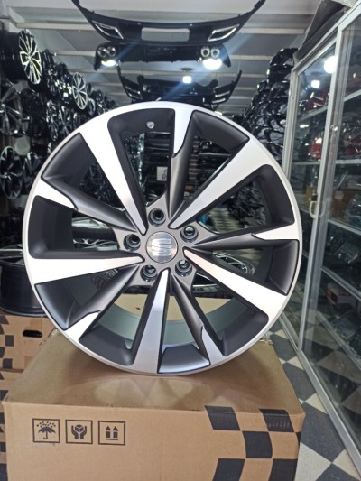 Jantes en alliage Seat Leon FR R18