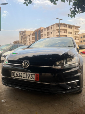 moyenne-berline-volkswagen-golf-7-2019-start-oran-algerie