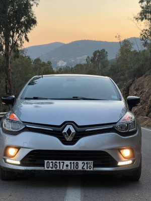 voitures-renault-clio-4-facelift-2018-limited-2-collo-skikda-algerie