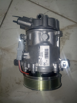 pieces-moteur-compresseur-clim-kangoo-iii-2019-bordj-bou-arreridj-algerie