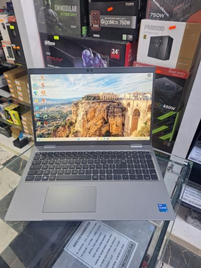 DELL LATITUDE 5530 / I5-1245U / 8GB / 256GB SSD FHD