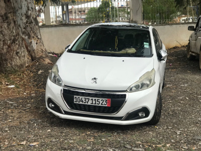 voitures-peugeot-208-2015-allure-facelift-barrahel-annaba-algerie