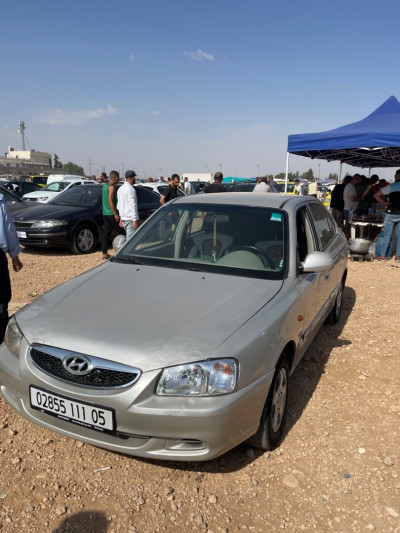 voitures-hyundai-accent-2011-gls-algerie