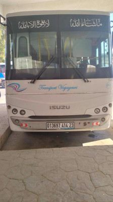 bus-izuzu-2014-el-hadjar-annaba-algerie