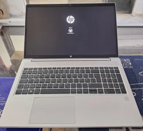 hp probook 455 g9 rayzen 5 5625u ram 16 Go Stockage 512 Go nvme etat 9/10  Windows 11 25H2 avec chargeur  Garantie 3 mois