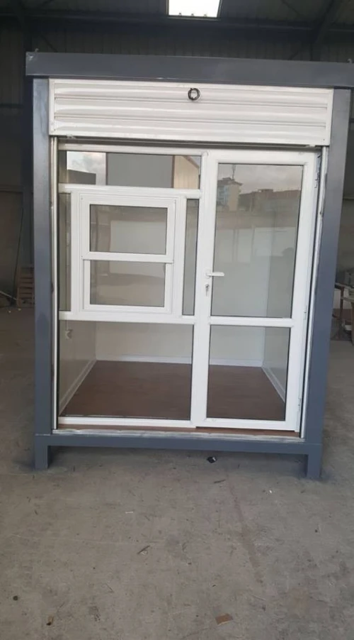 Fabrication des cabines sahariennes