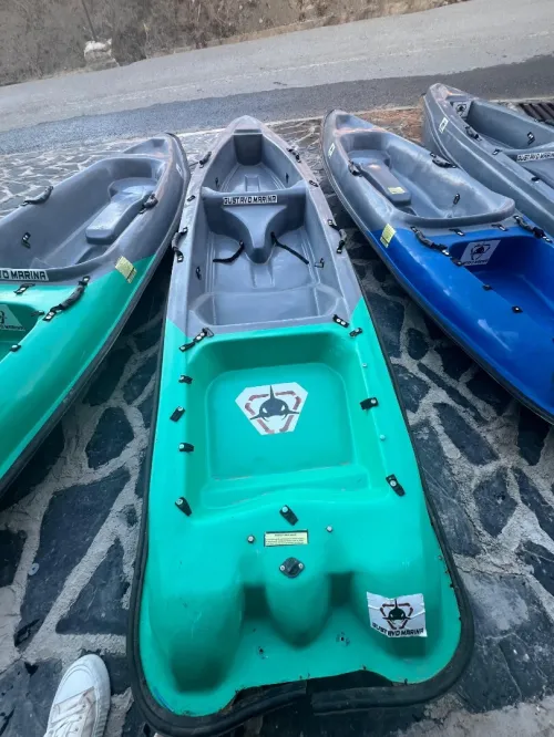 KAYAKS EXCELLENT ETAT 2 PLACES et 1 PLACE