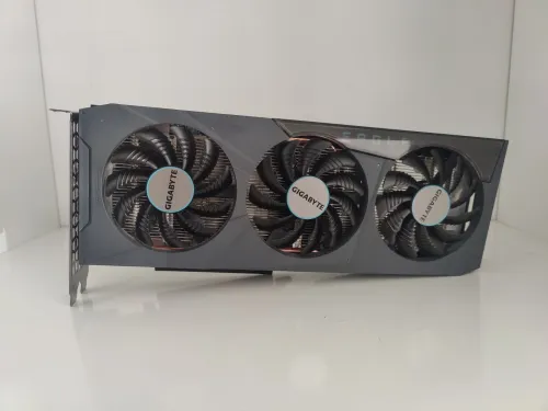 Carte Graphique GIGABYTE RADEON RX 6600 EAGLE  8GB GDDR6 (Triple Fan)