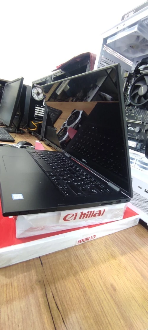 Dell Latitude 3390 2-in-1 i3-7020U 8GB RAM 256GB SSD