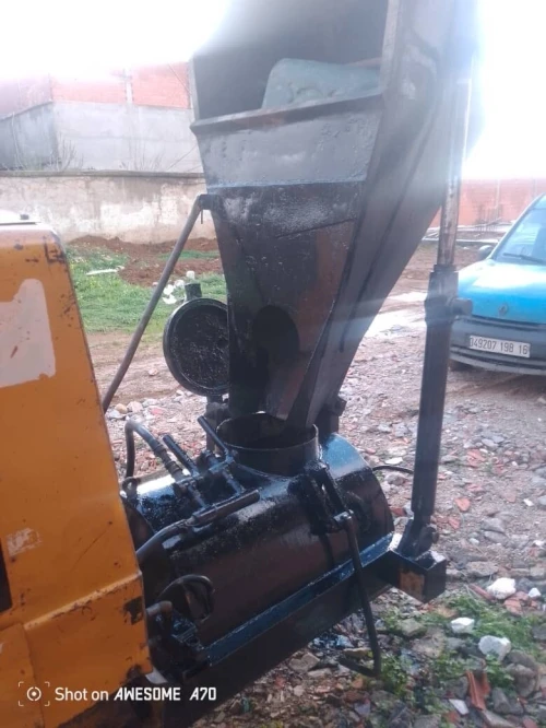 pompe a beton komatsu