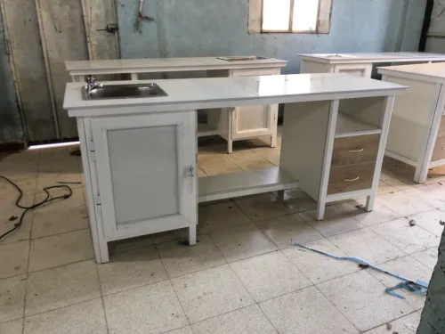 Paillasse (table)laboratoir طاولات المخابر 