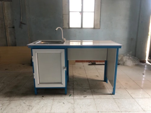Paillasse (table)laboratoir طاولات المخابر 