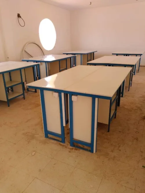 Paillasse (table)laboratoir طاولات المخابر 