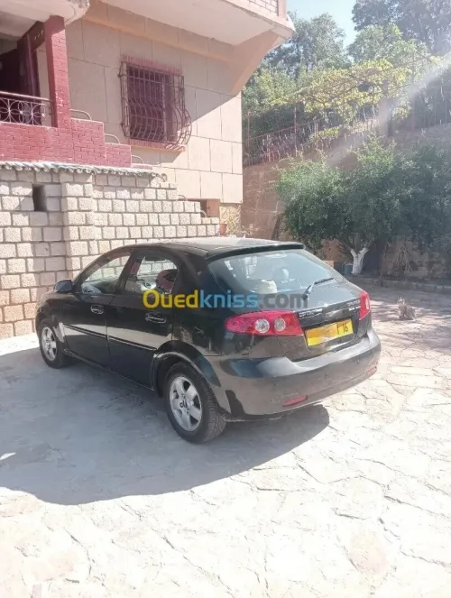 Chevrolet Optra 5 portes 2011 Optra 5 portes
