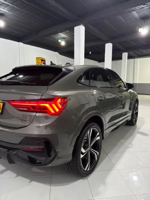 Audi Q3 2022 Off Road (facelift)