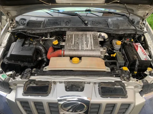Mahindra Genio 2015 