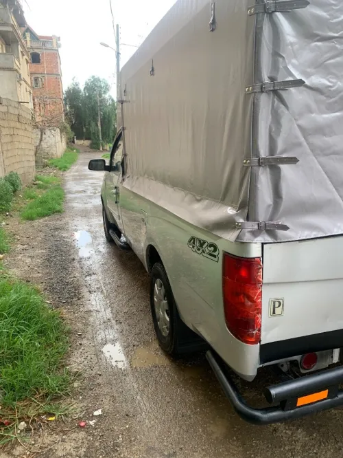 Mahindra Genio 2015 