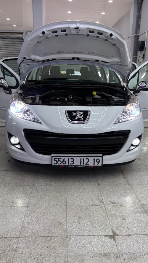 Peugeot 207 2012 Essence