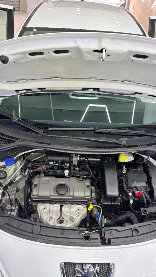 Peugeot 207 2012 Essence