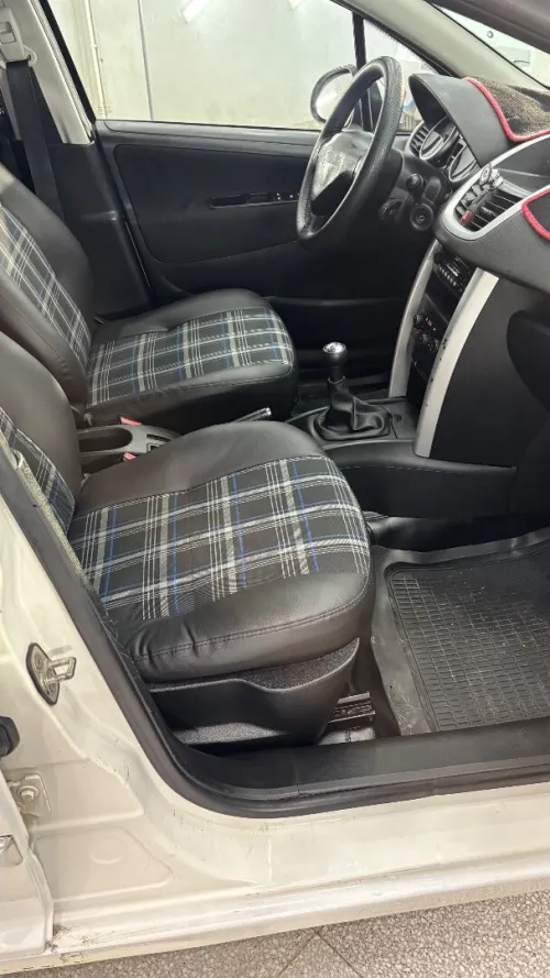 Peugeot 207 2012 Essence