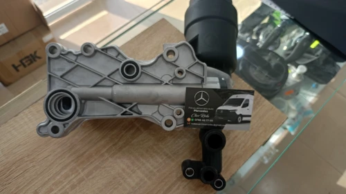REFROIDISSEUR D'HUILE MARCEDES OM651 AVEC PORTE FILTRE 