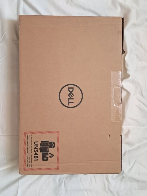 DELL VOSTRO 3520| 15.6 FHD|I3 12ème-1215U| 8 Gb RAM|512 Gb SSD| 4.40 GHz