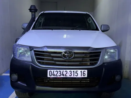 Toyota Hilux 2015 Double Cab SR5-High Grade