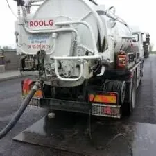 Camion vidange debouchage canalisation de regarde fesse septique