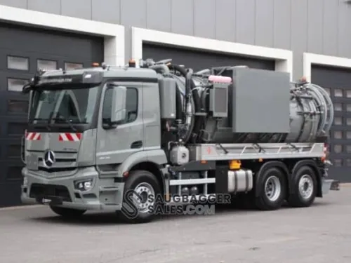 Camion vidange débouchage canalisations
