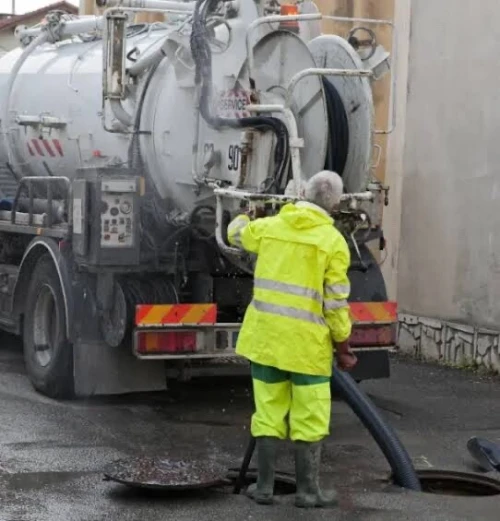 Camion vidange débouchage 