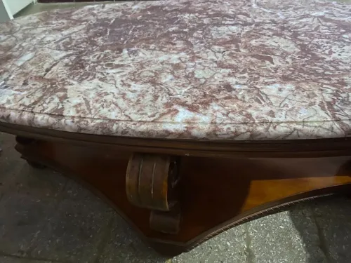  Élégante Table en Marbre